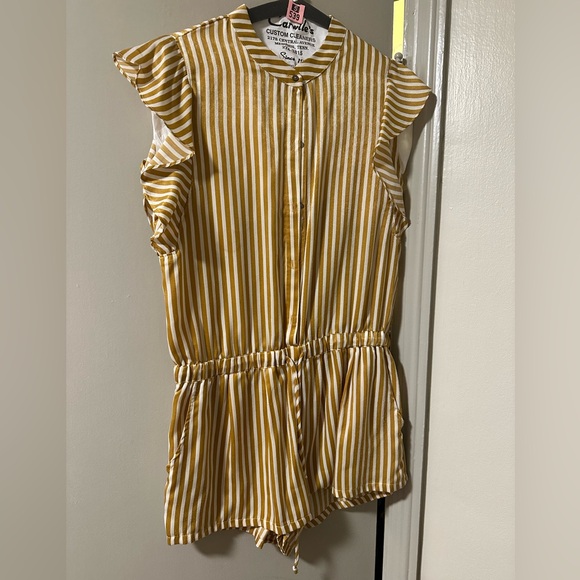 Karlie Romper - Picture 1 of 2